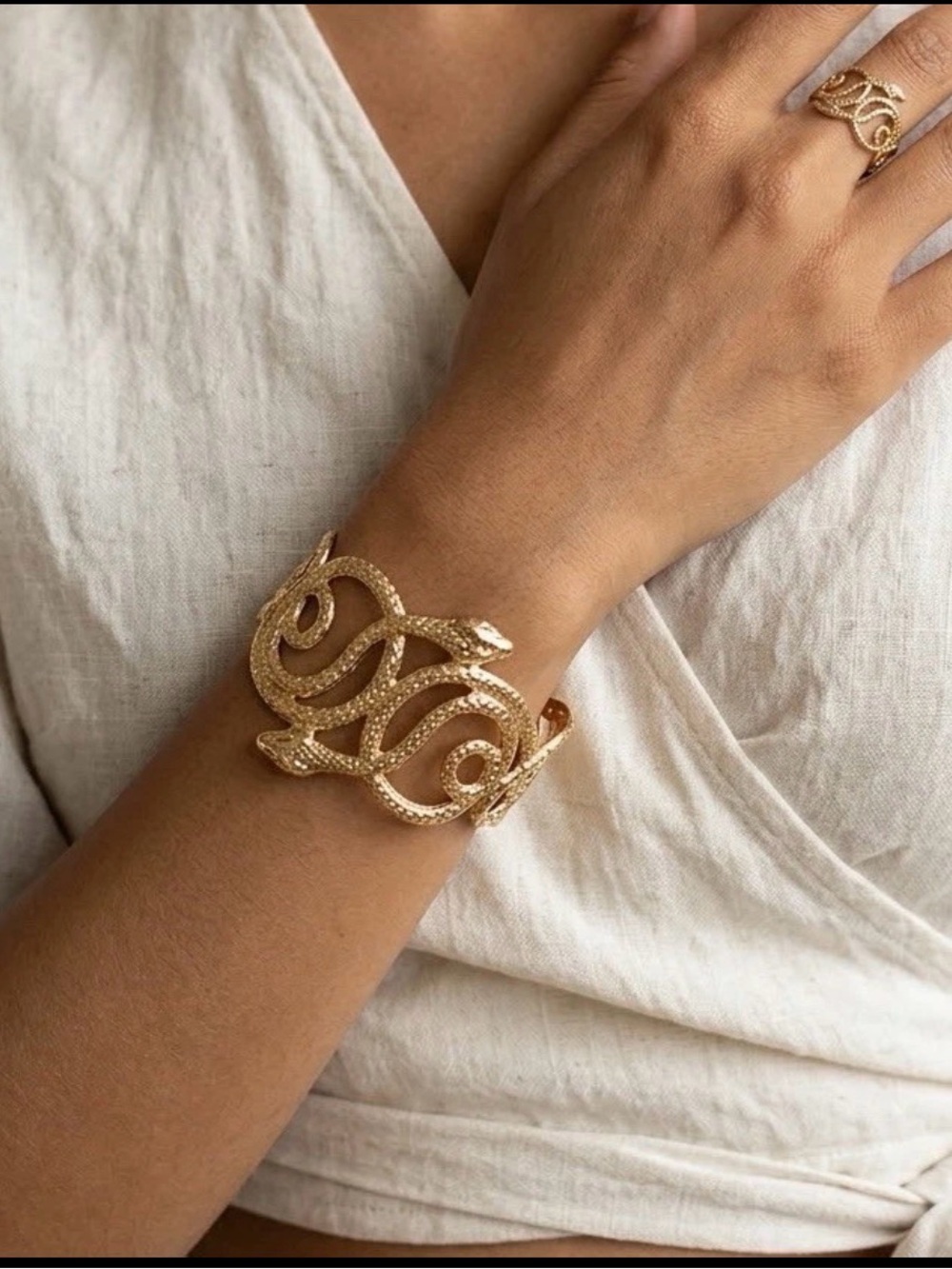 European & American Gold Plated snake bangle bracelet womens jewelry